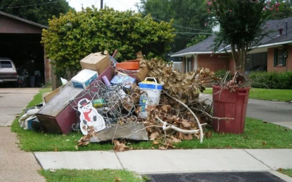 Residential Junk Removal - image